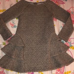 Brand new, only worn once girl size:XS 4/5T